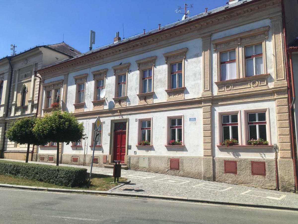 Apartmam Na Namesti II Opočno Kültér fotó